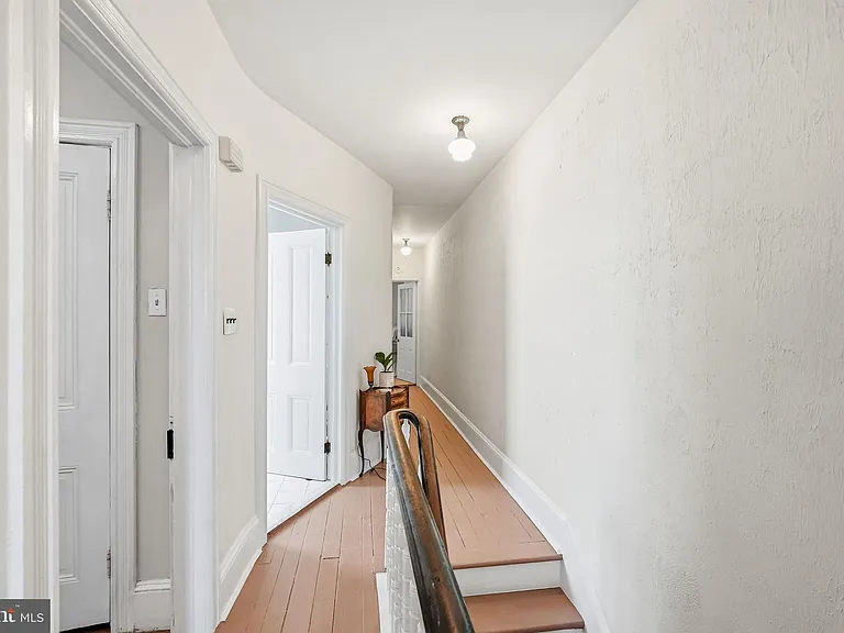 346 E Union St — Photo 26