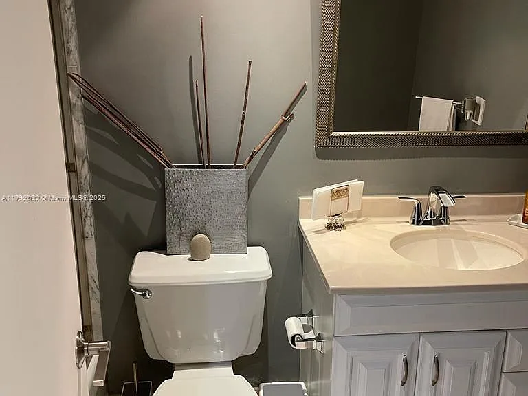 600 Grapetree Dr #7CS — Photo 14