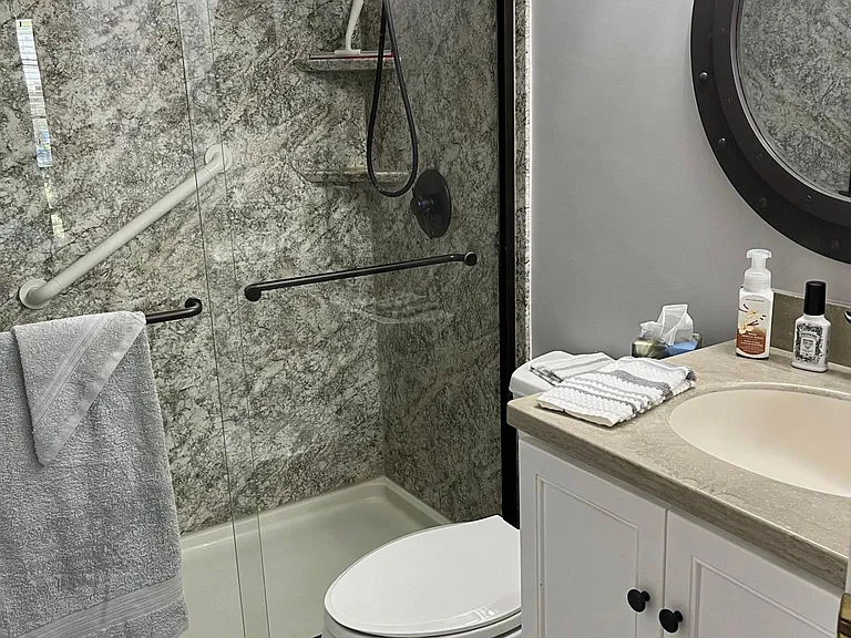 325 Windrush Loop — Photo 15