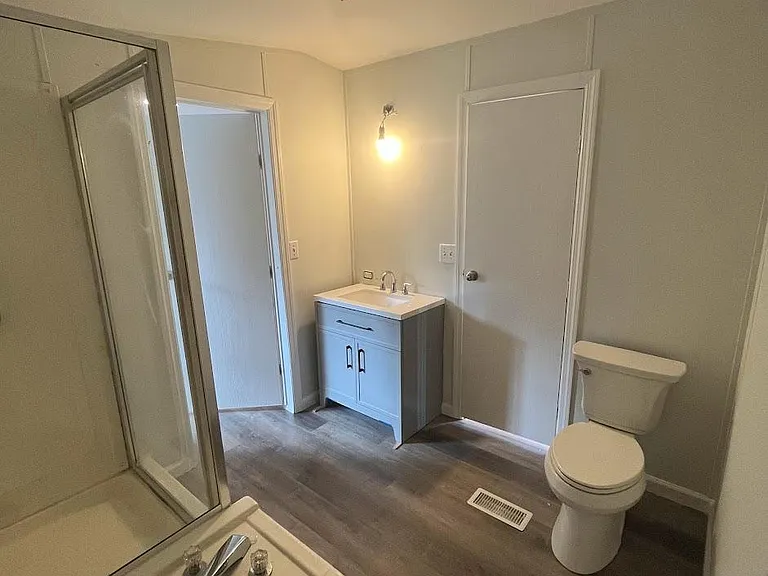 312 Hammond St — Photo 17