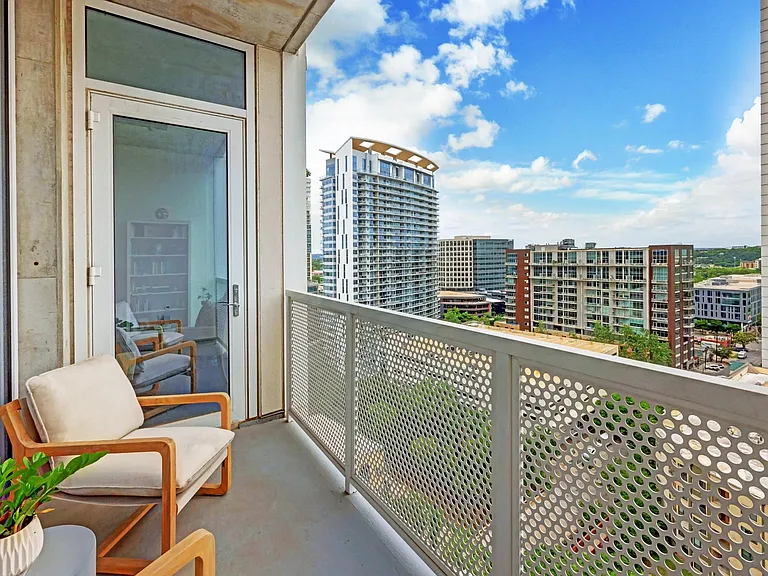 301 West Ave #1503 — Photo 9