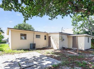 2740 NW 2nd St, Boynton Beach, FL 33435