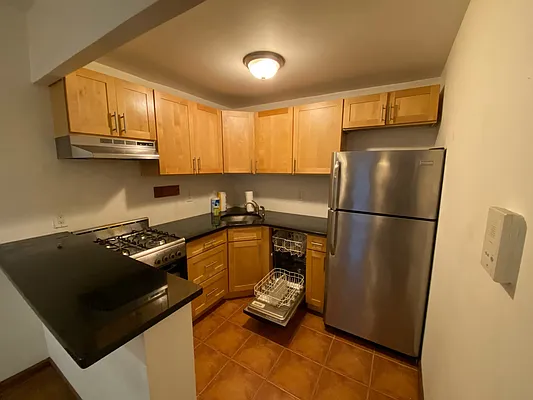 Rented by Aegis Realty Management Corp | media 9