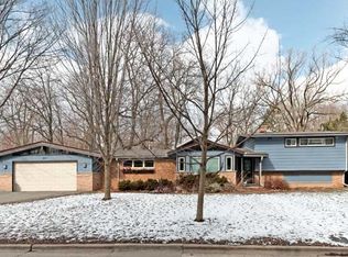 835 Old Trl, Highland Park, IL 60035