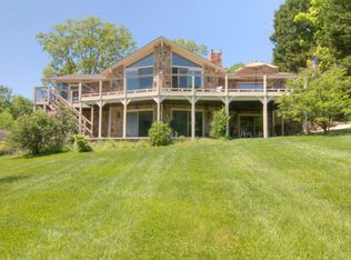 2118 Lake Point Dr, Knoxville, TN 37922