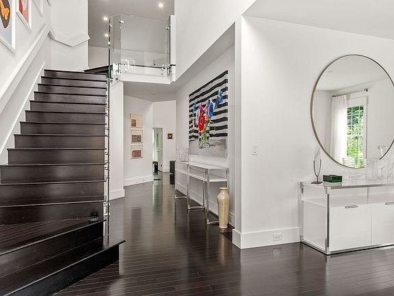 3rd image of 79 Clubhouse Way #79