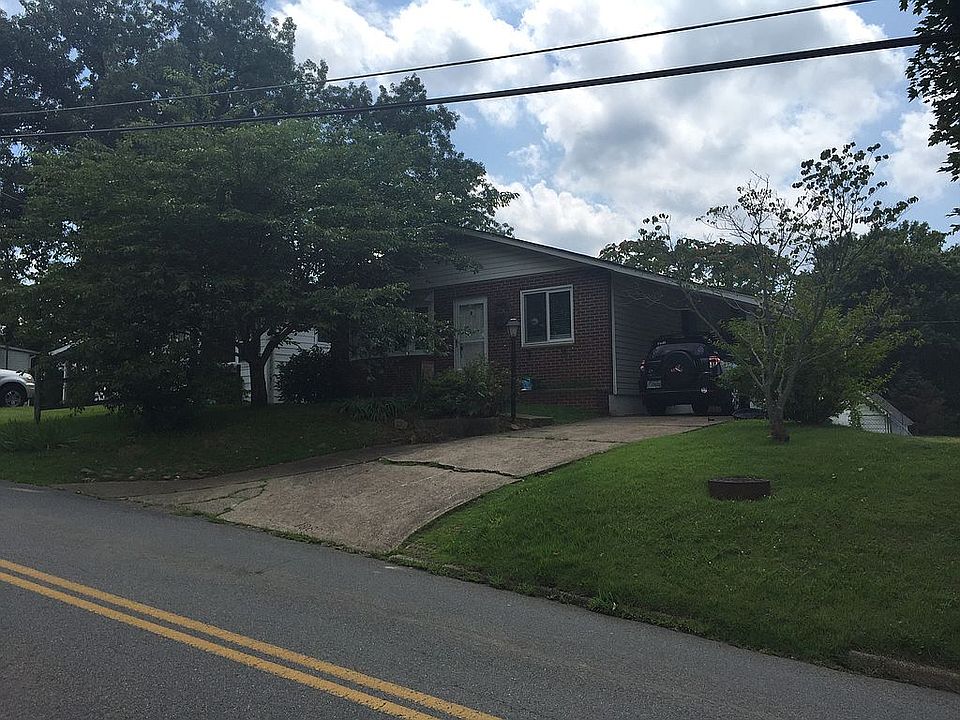 Beautiful home, many updates