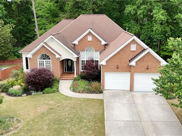 261 Graymist Path, Loganville, GA 30052