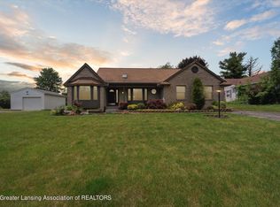 5907 Green Rd, Haslett, MI 48840