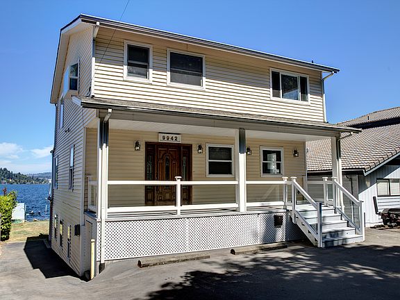3rd image of 9942 Rainier Ave S
