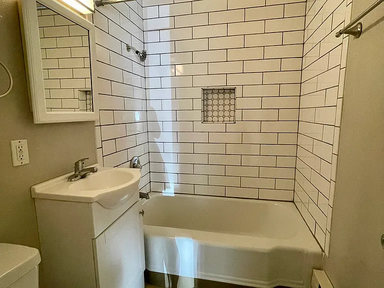 1314 W 9th Ave — Photo 3