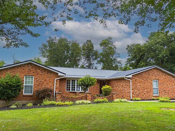 5th image of 1204 Holland Cir