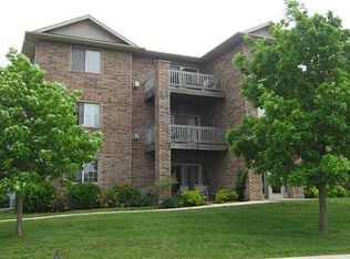 600 Colton Cir NE UNIT 2, Cedar Rapids, IA 52402