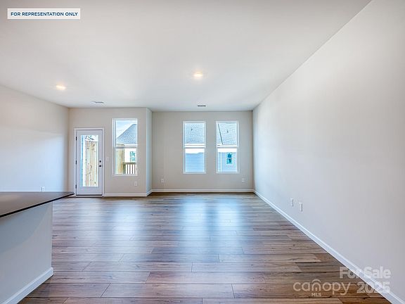 4th image of 2735 Winn Mill Dr #49