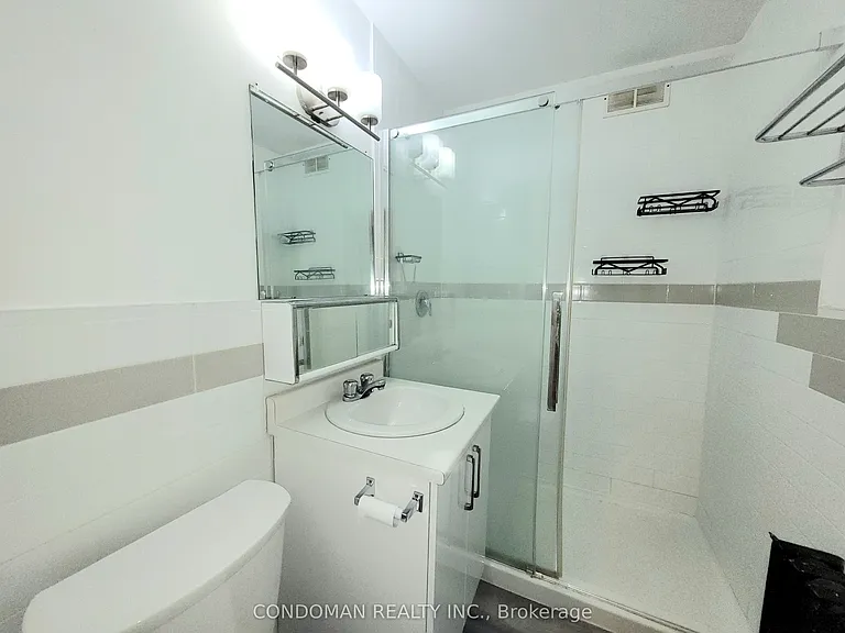 852 Broadview Ave #305 — Photo 8