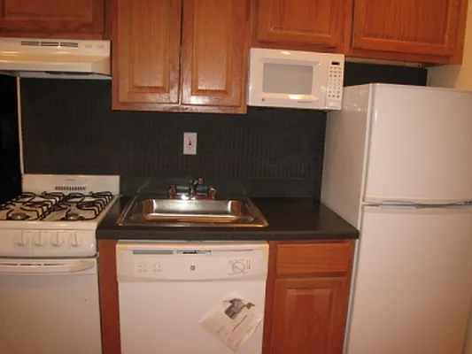 Rented by Citi Habitats | media 8