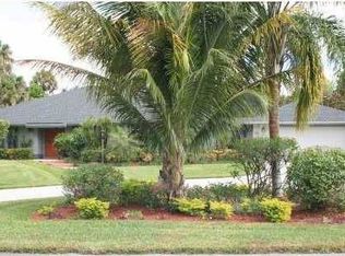 8552 Thousand Pines Cir, West Palm Beach, FL 33411