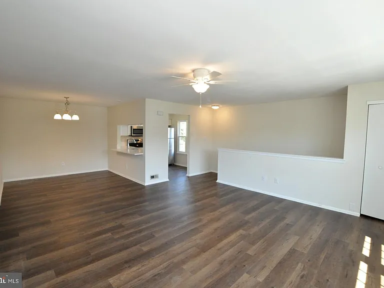4208 Adelaide Dr #B — Photo 9