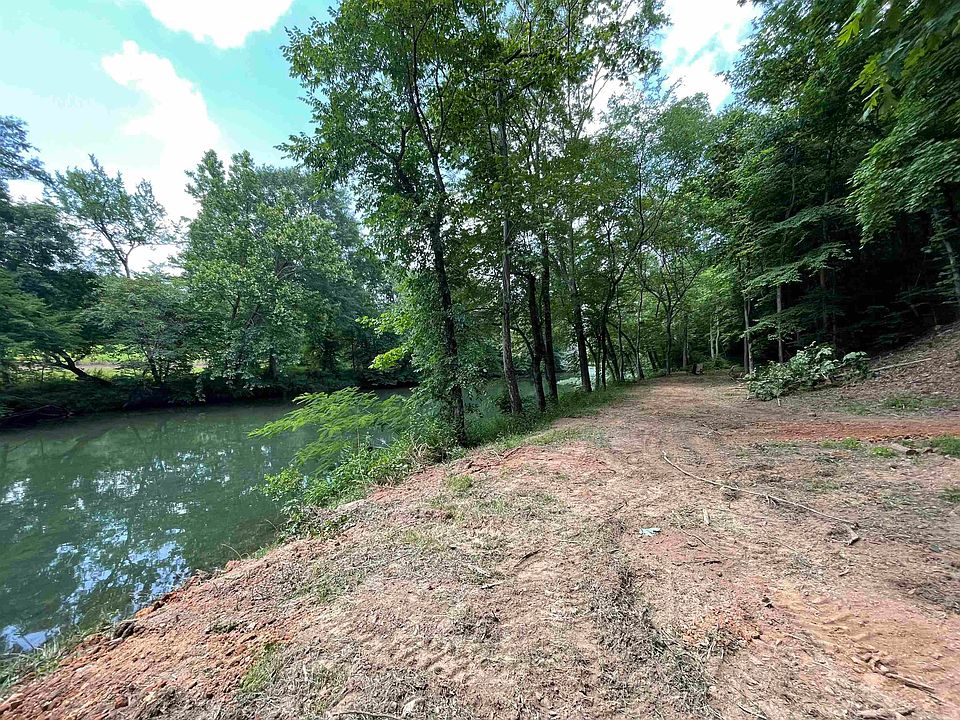 1st image of 265 Creekside Dr