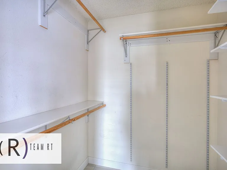 2020 20th St #6 — Photo 35