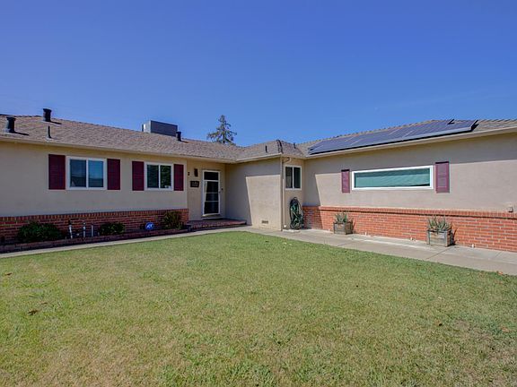 3rd image of 2112 Portola Ave