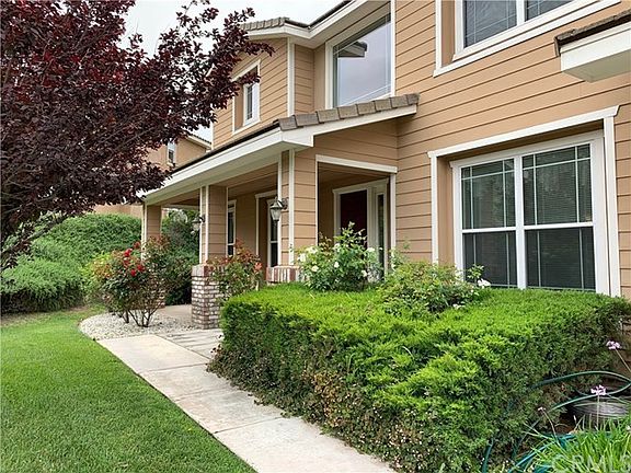 4th image of 415 W Aries Ln