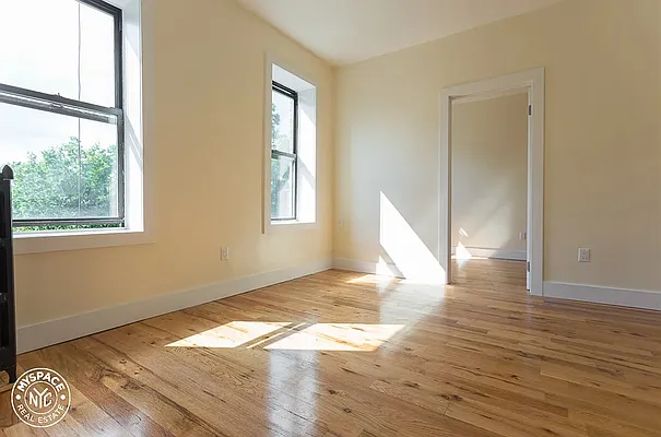 Rented by MySpaceNYC | media 8