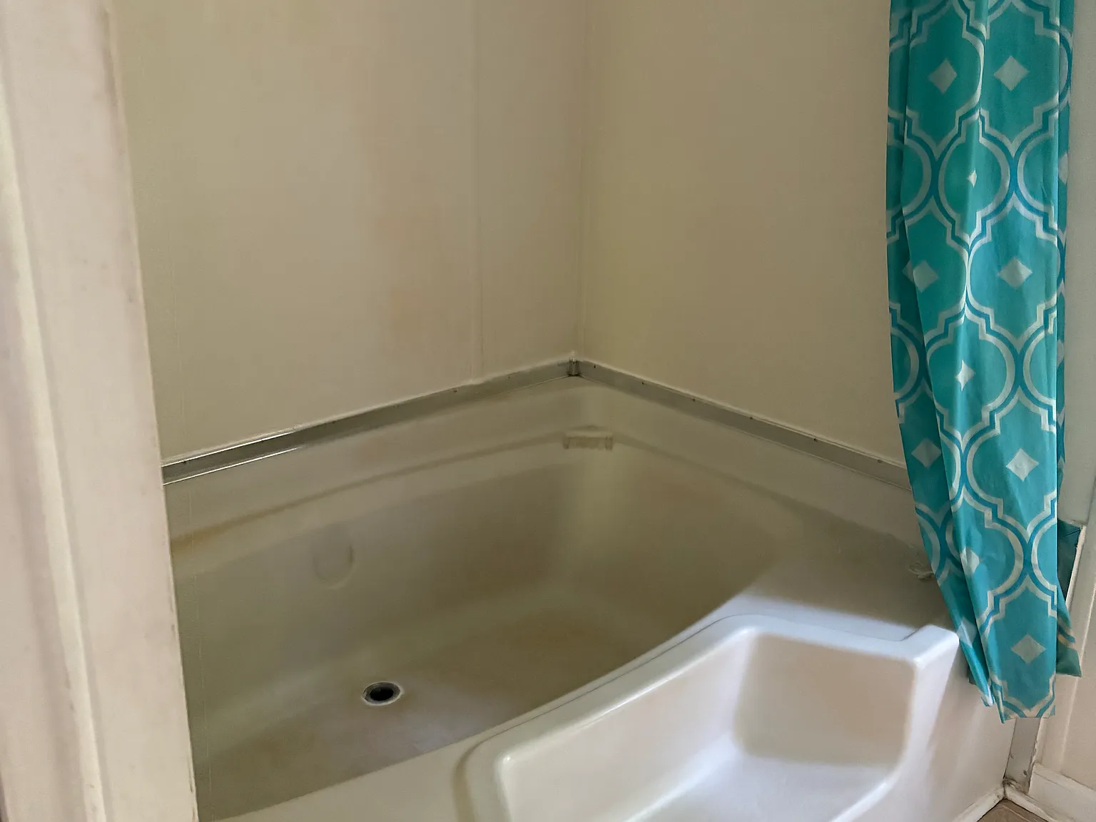 2 bed, $1,600 — Photo 2