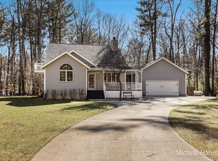 6848 E Autumn Ave, Newaygo, MI 49337
