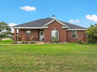 1988 Tokio Rd, West, TX 76691