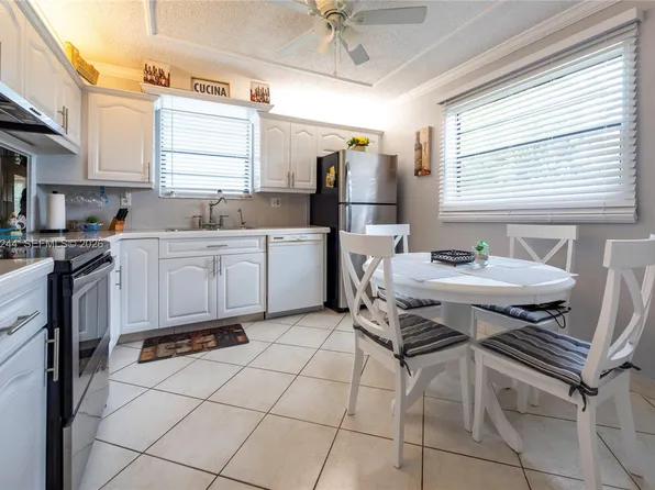 4940 E Sabal Palm Blvd #Ph414, Tamarac, FL 33319