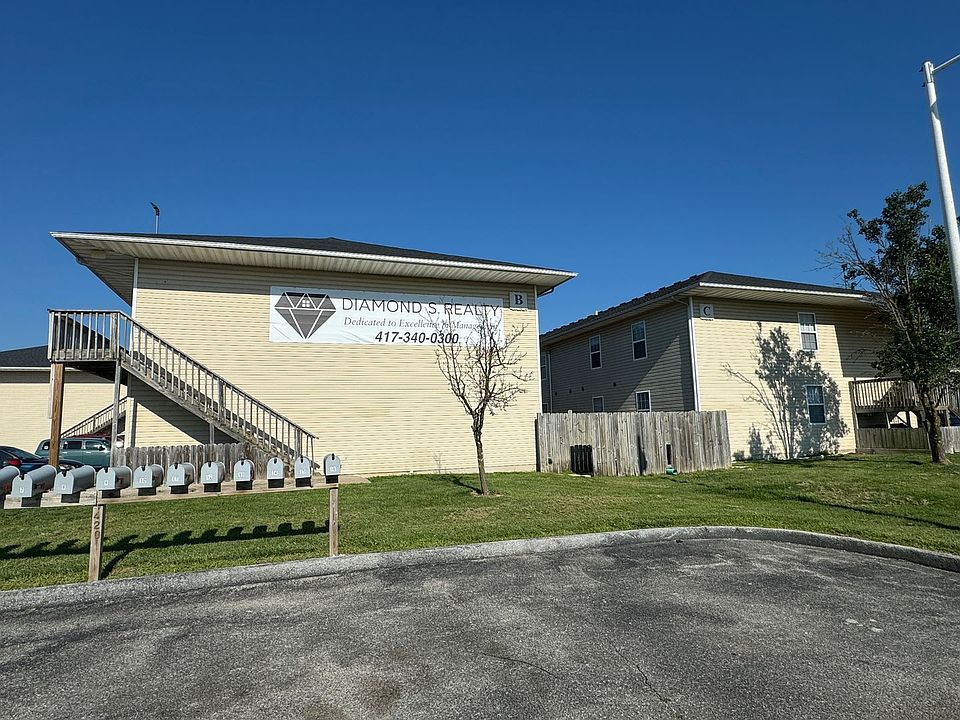 Building Photo 4