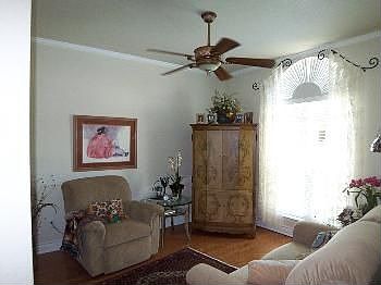 5th image of 1011 Kim Ave