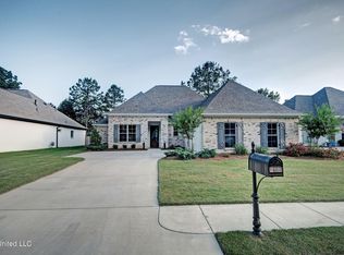 165 Shore View Dr, Madison, MS 39110