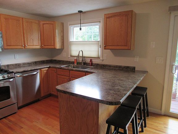 5th image of 6 Lochmere Lane #367