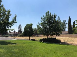 30 Freeman Rd, Central Pt, OR 97502