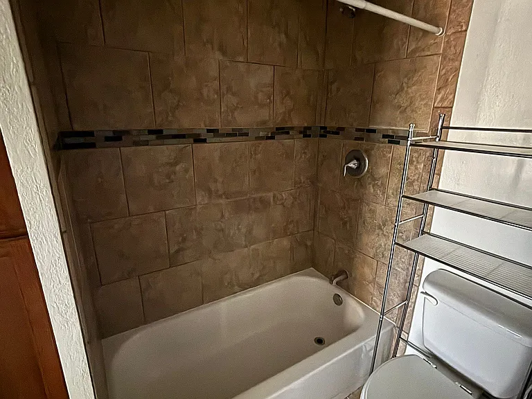 874 S Palm Ave — Photo 15