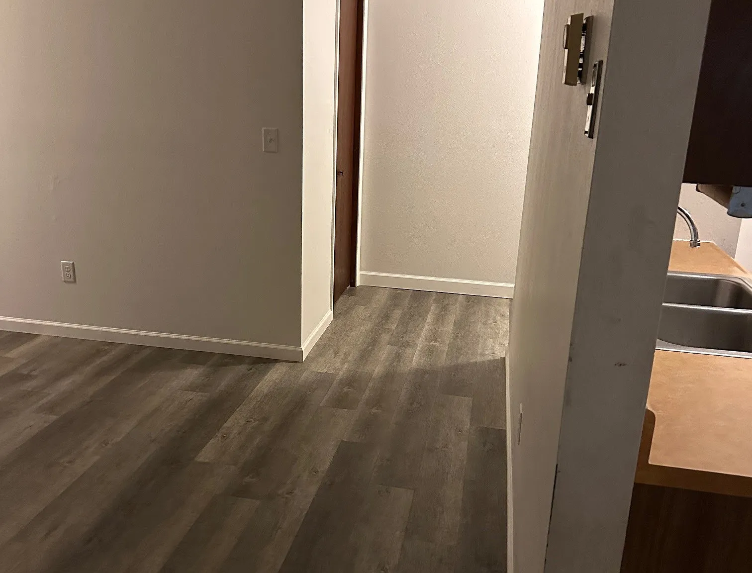 2 bed, $850 — Photo 3
