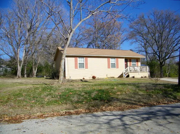 1417 Johnson St, Palestine, TX 75801
