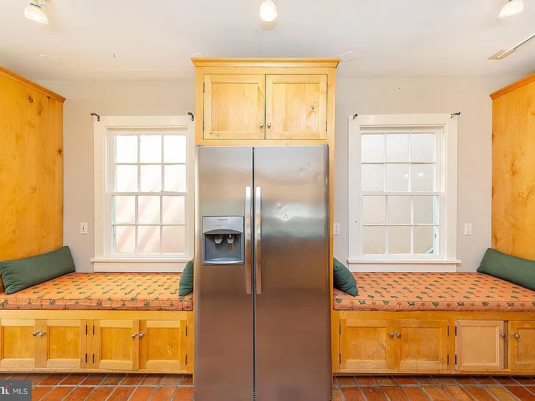 7 N Loudoun St #1/2 — Photo 12