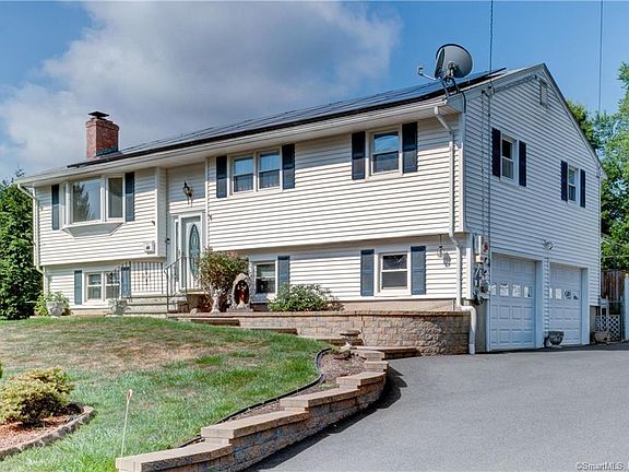 2nd image of 90 Revere Dr