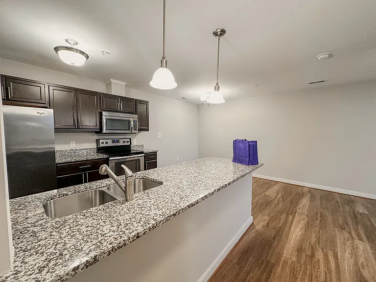The Berkeley at Medford Pointe — Photo 27