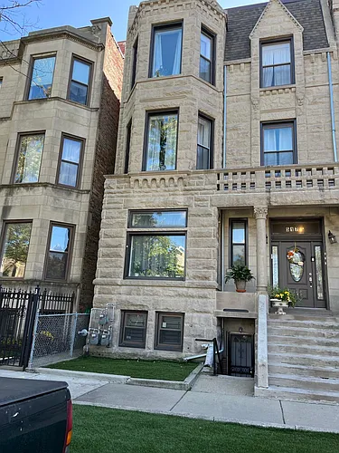 517 E 46th Pl #2 Photo 1