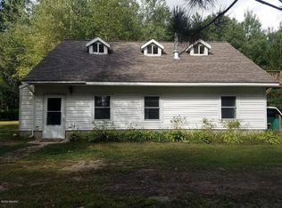 7808 S 92nd Ave, Rothbury, MI 49452