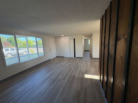 3rd image of 2191 N Danebo Ave