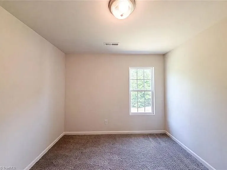 4662 Chapel Ridge Dr — Photo 9