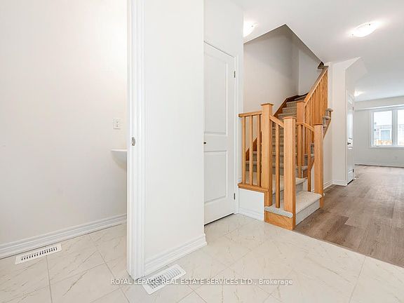 4th image of 18 Jellicoe Ct