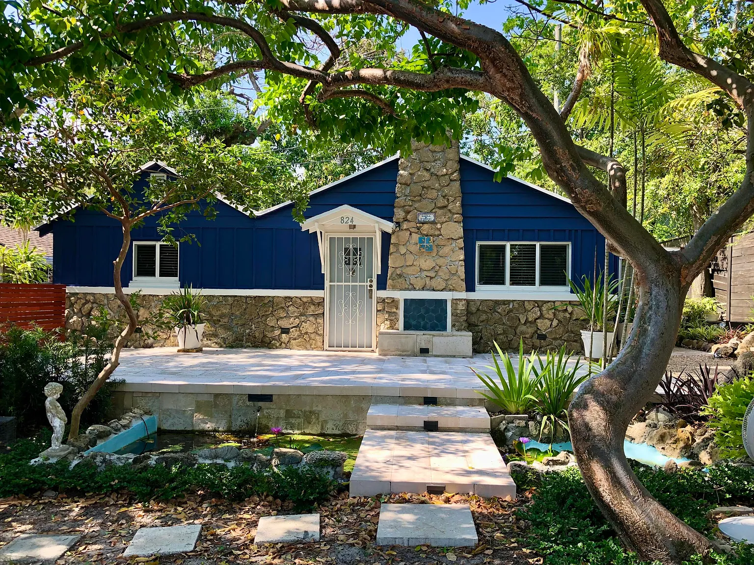 2 bed, 1.0 bath, 794 sqft, $2,750 — Photo 1