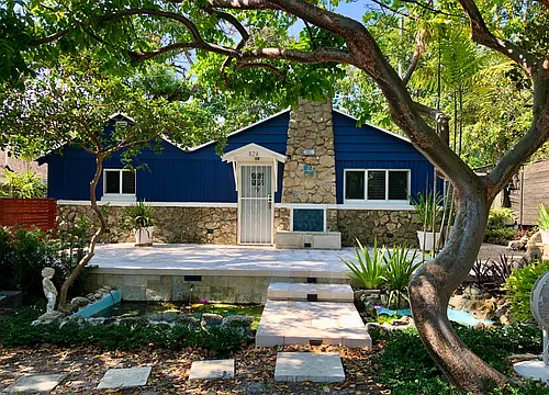 824 35th St Photo 1