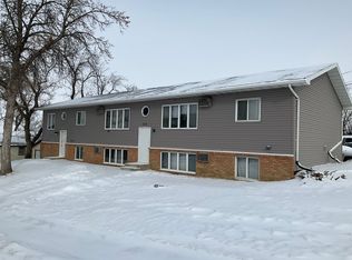 513 5th St SW #5, Minot, ND 58701